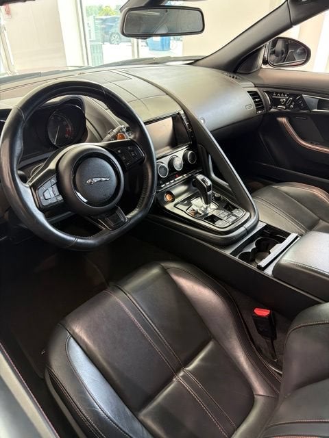 2014 Jaguar F-TYPE V8 S