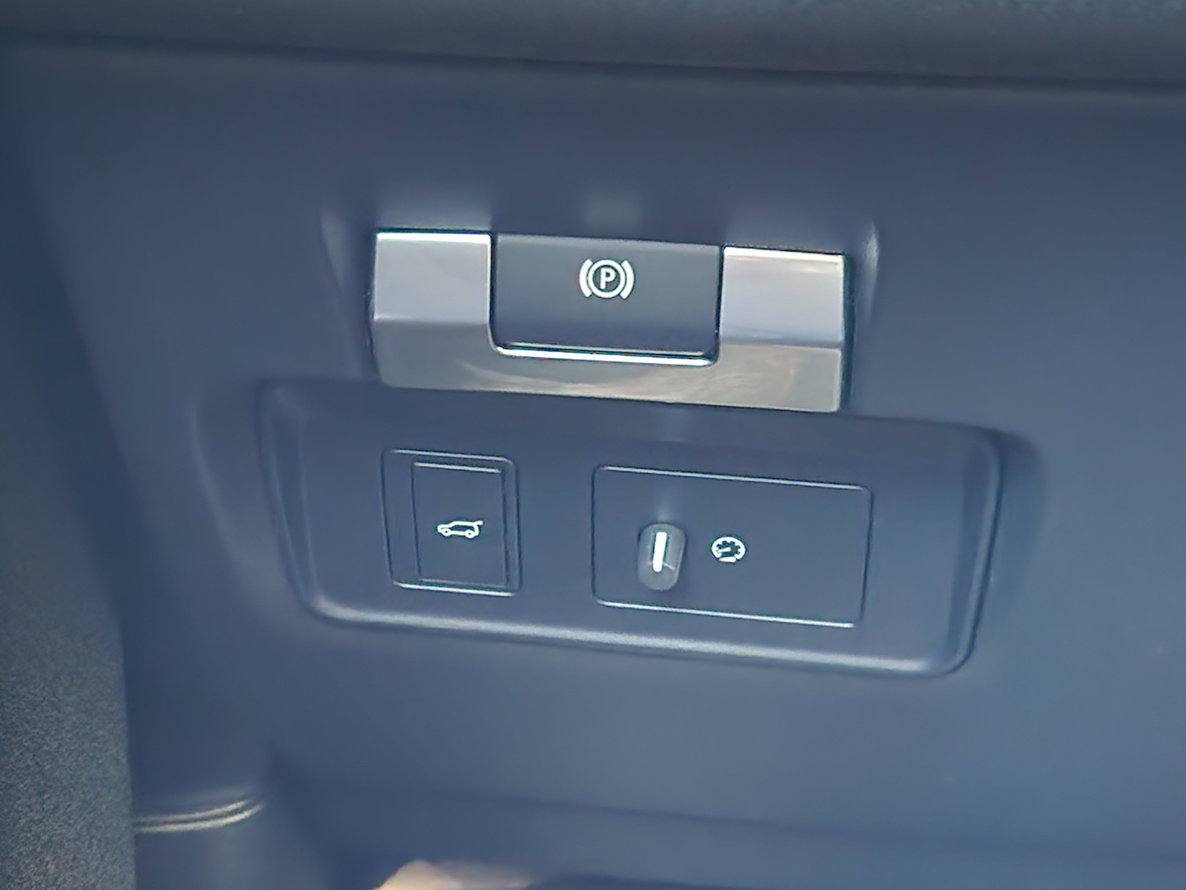 2020 Land Rover Discovery Sport Standard