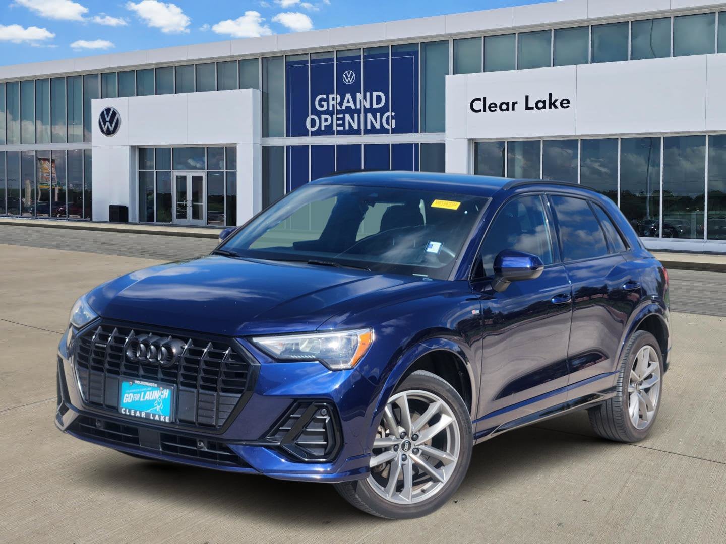 2022 Audi Q3 S line Premium