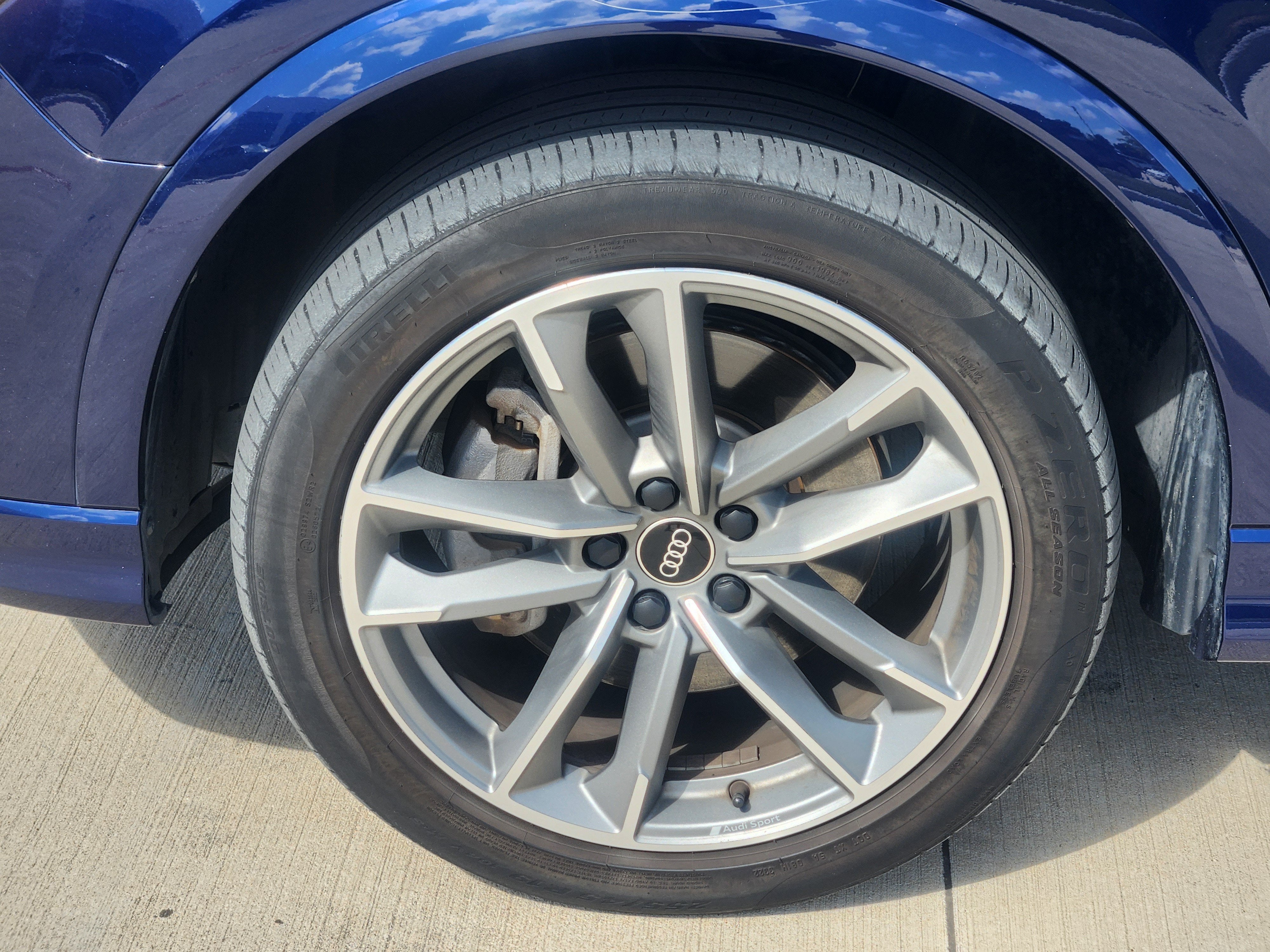 2022 Audi Q3 S line Premium