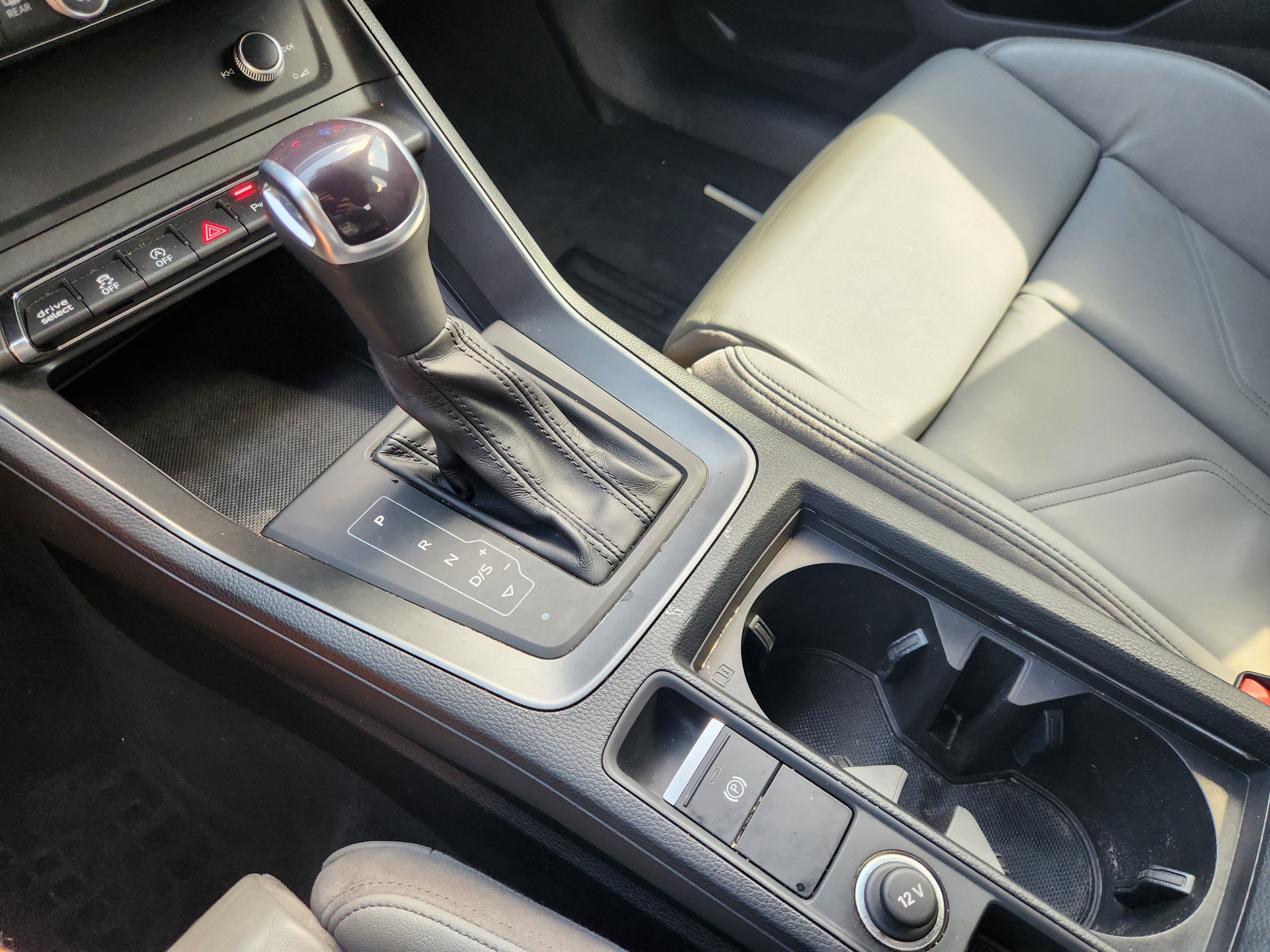 2022 Audi Q3 S line Premium
