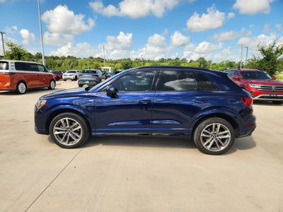 2022 Audi Q3 S line Premium