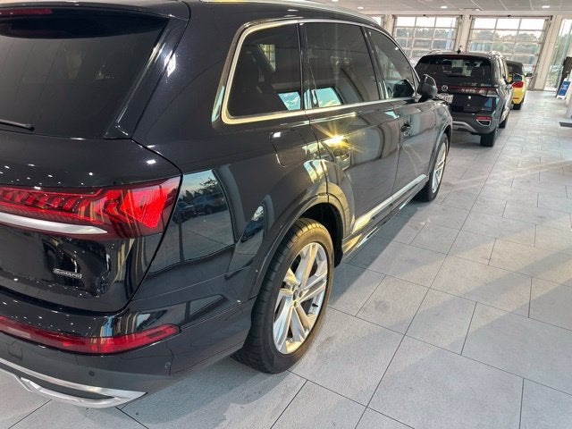 2021 Audi Q7 Premium Plus