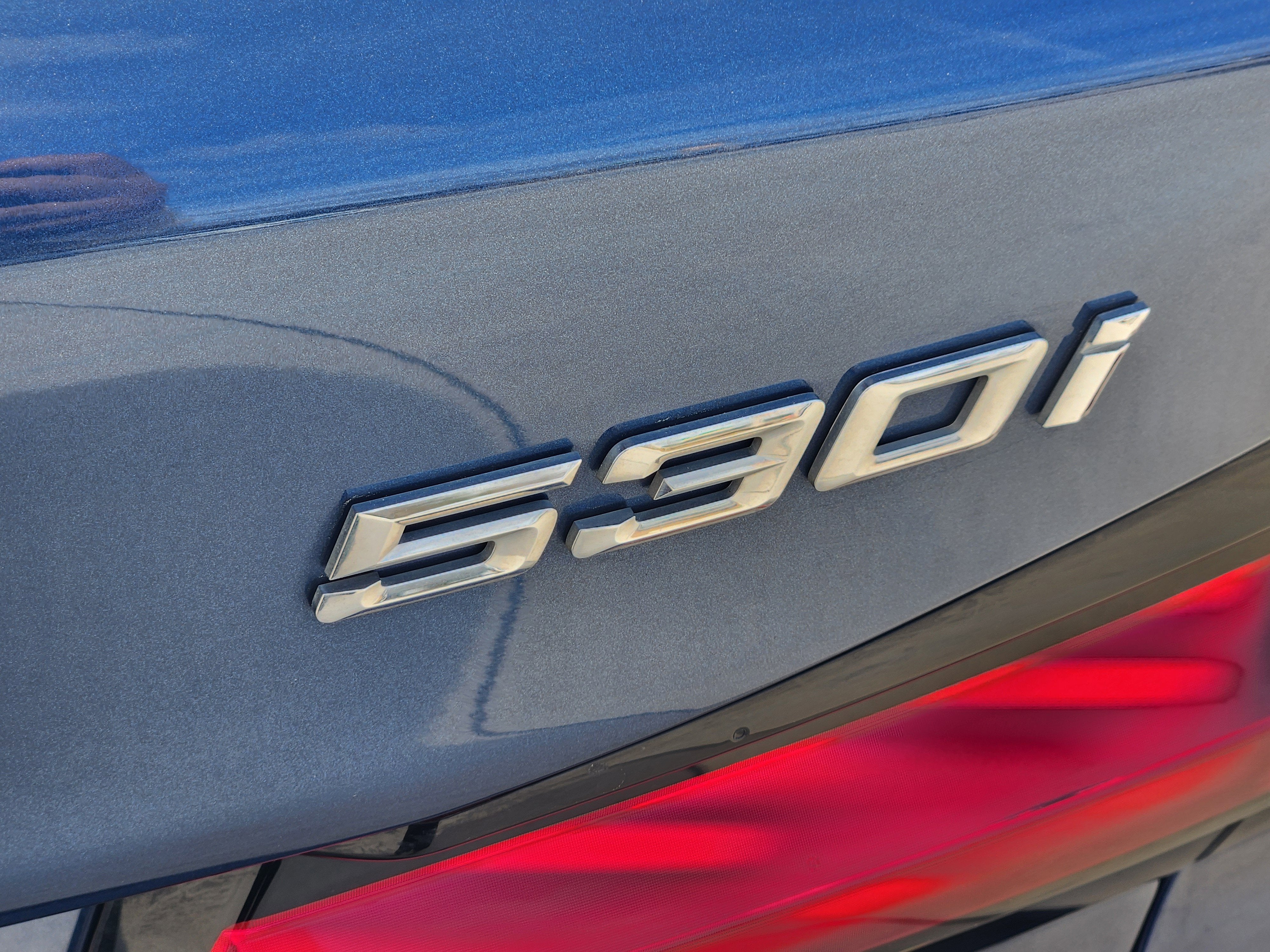 2021 BMW 5 Series 530i