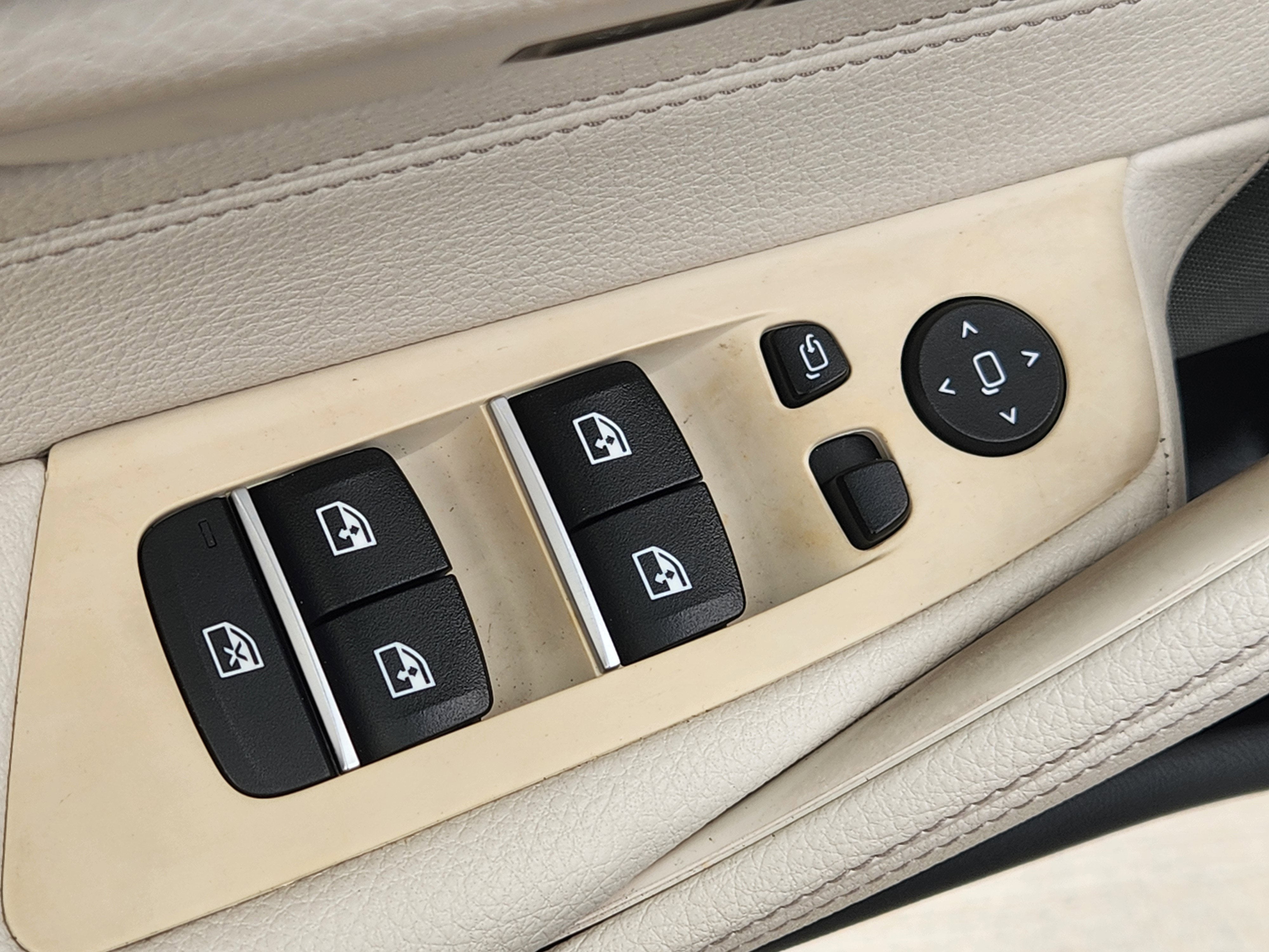 2021 BMW 5 Series 530i