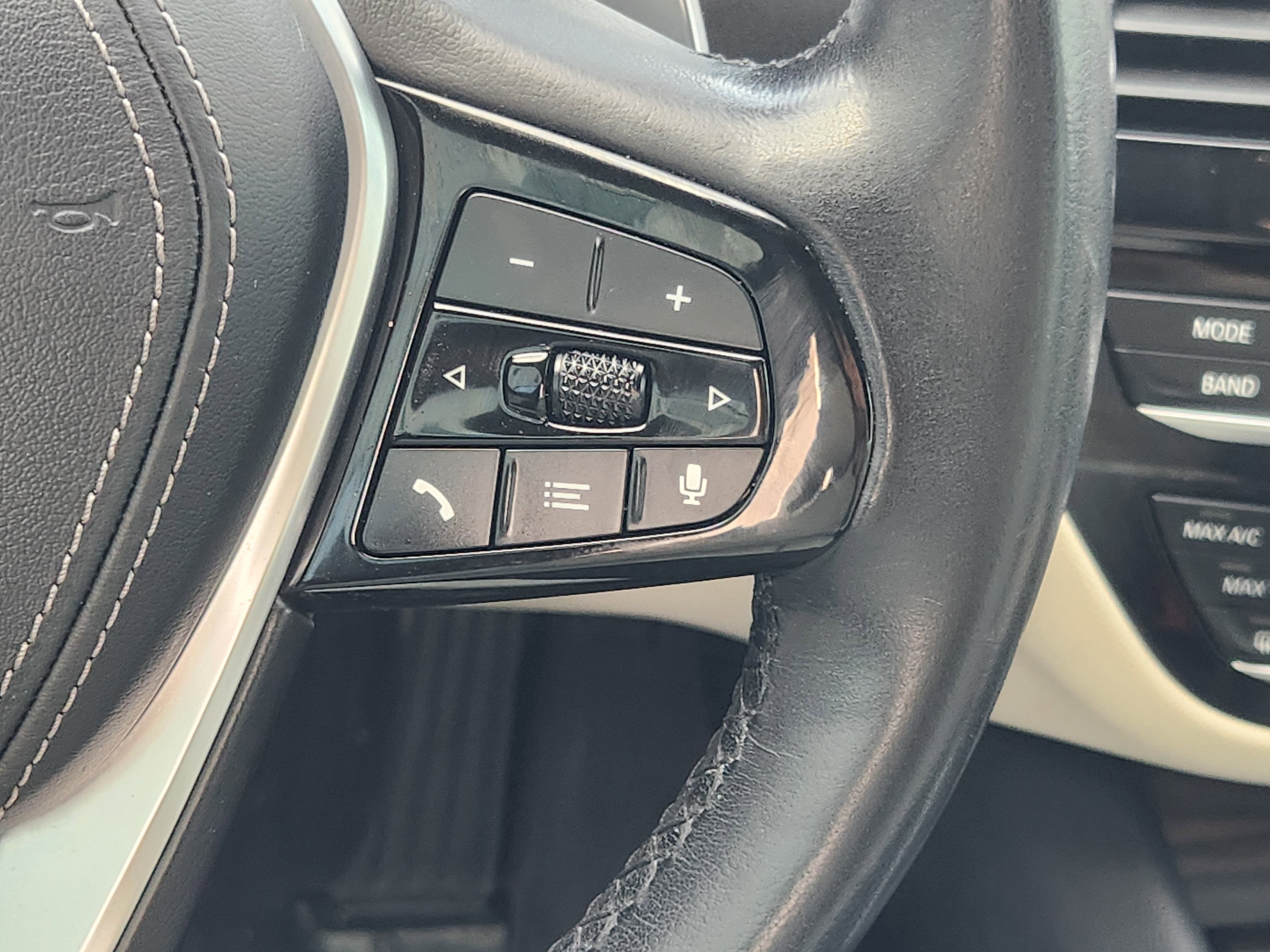 2021 BMW 5 Series 530i