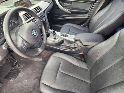 2017 BMW 3 Series 320i