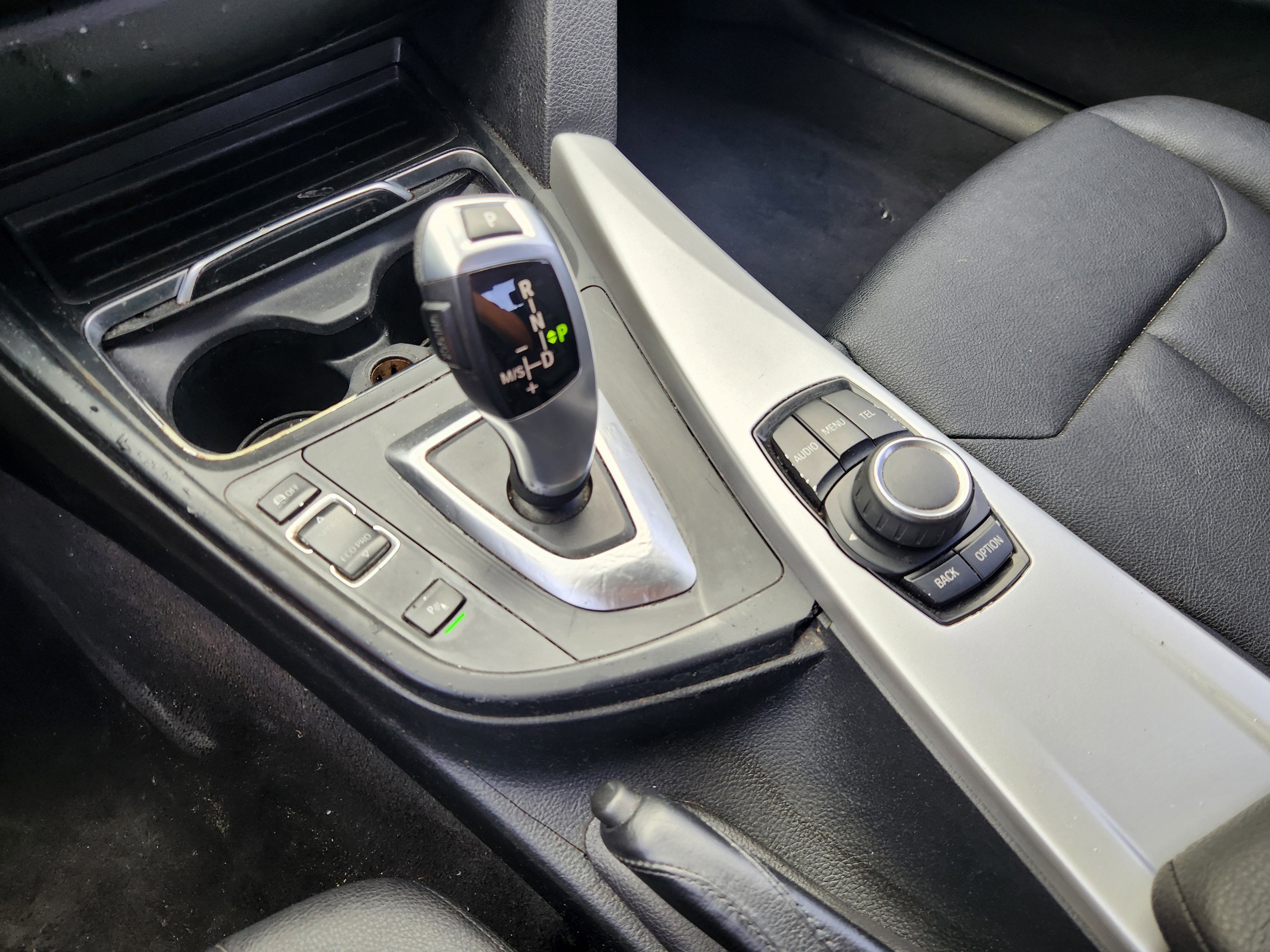 2017 BMW 3 Series 320i