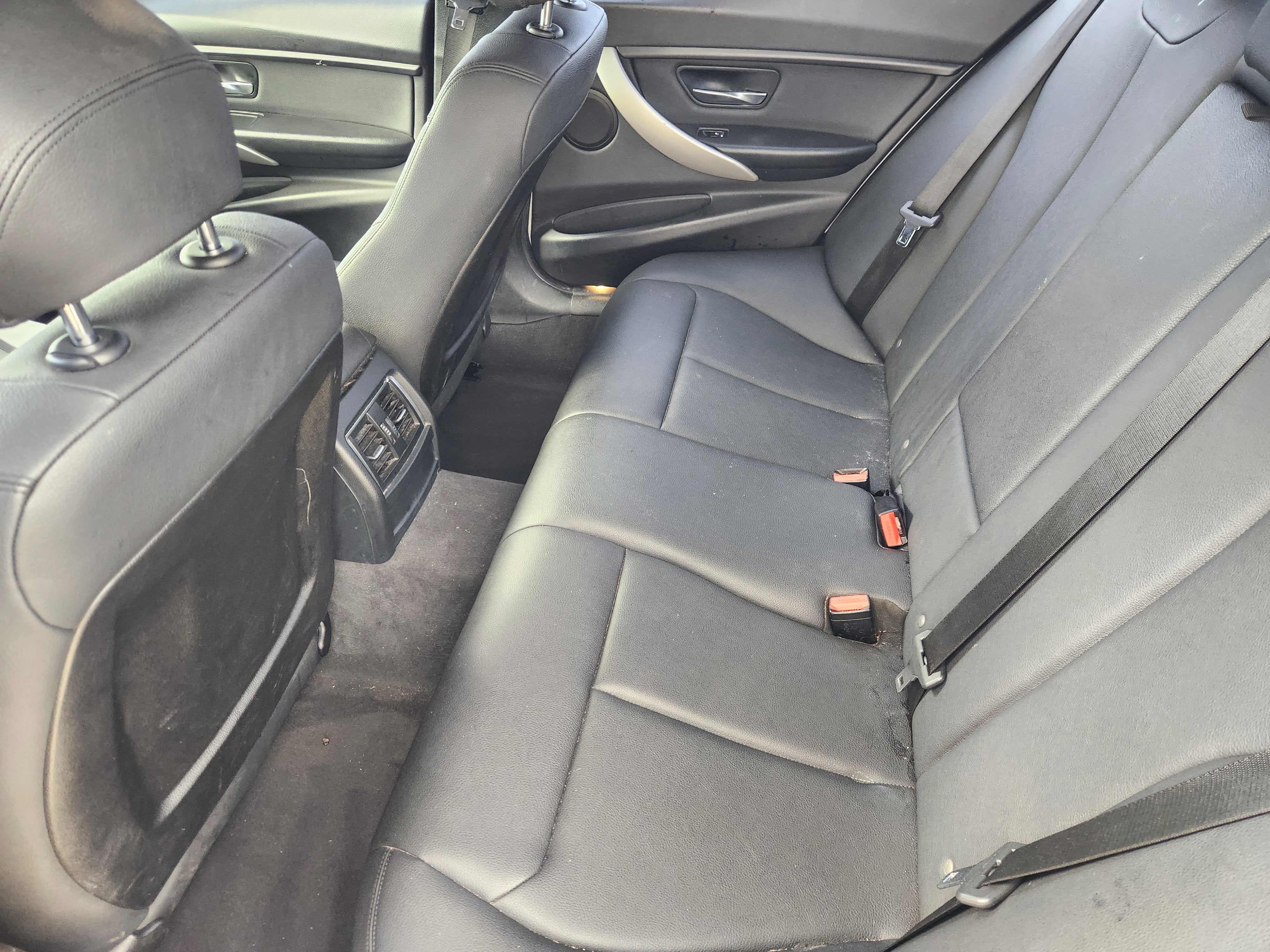 2017 BMW 3 Series 320i