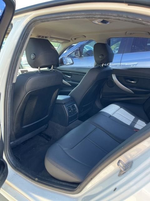 2017 BMW 3 Series 320i