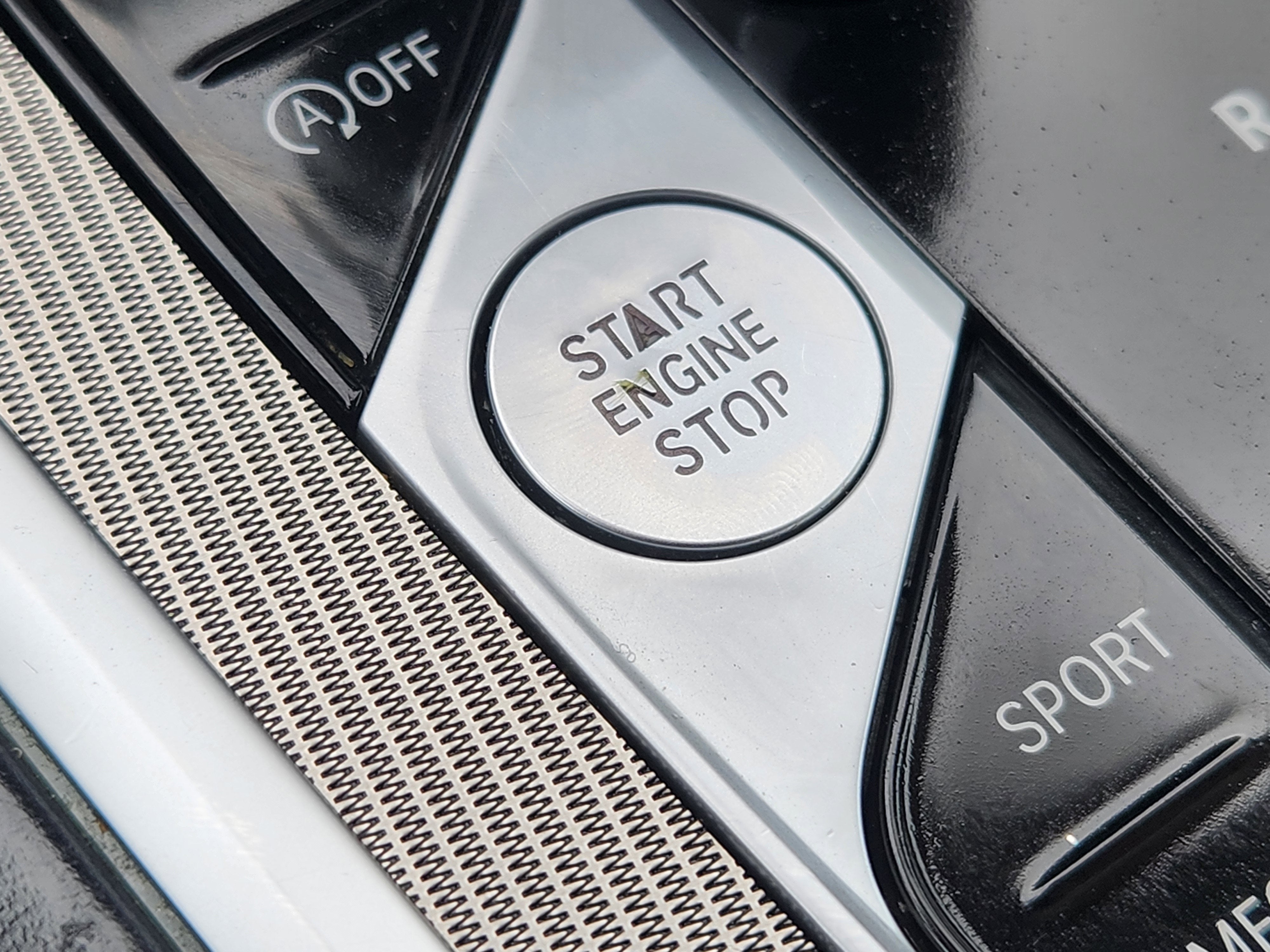 2022 BMW 8 Series 840i