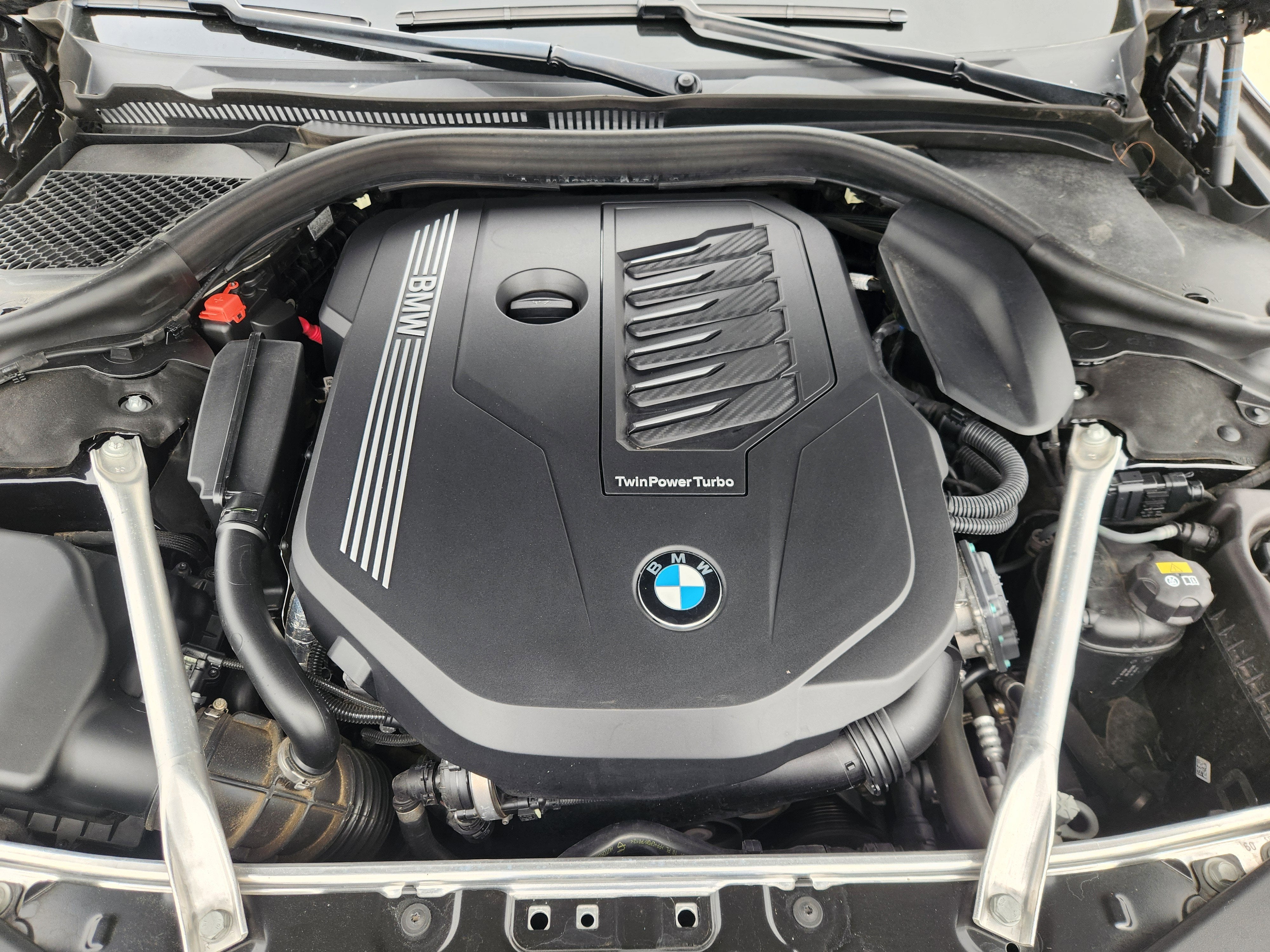 2022 BMW 8 Series 840i