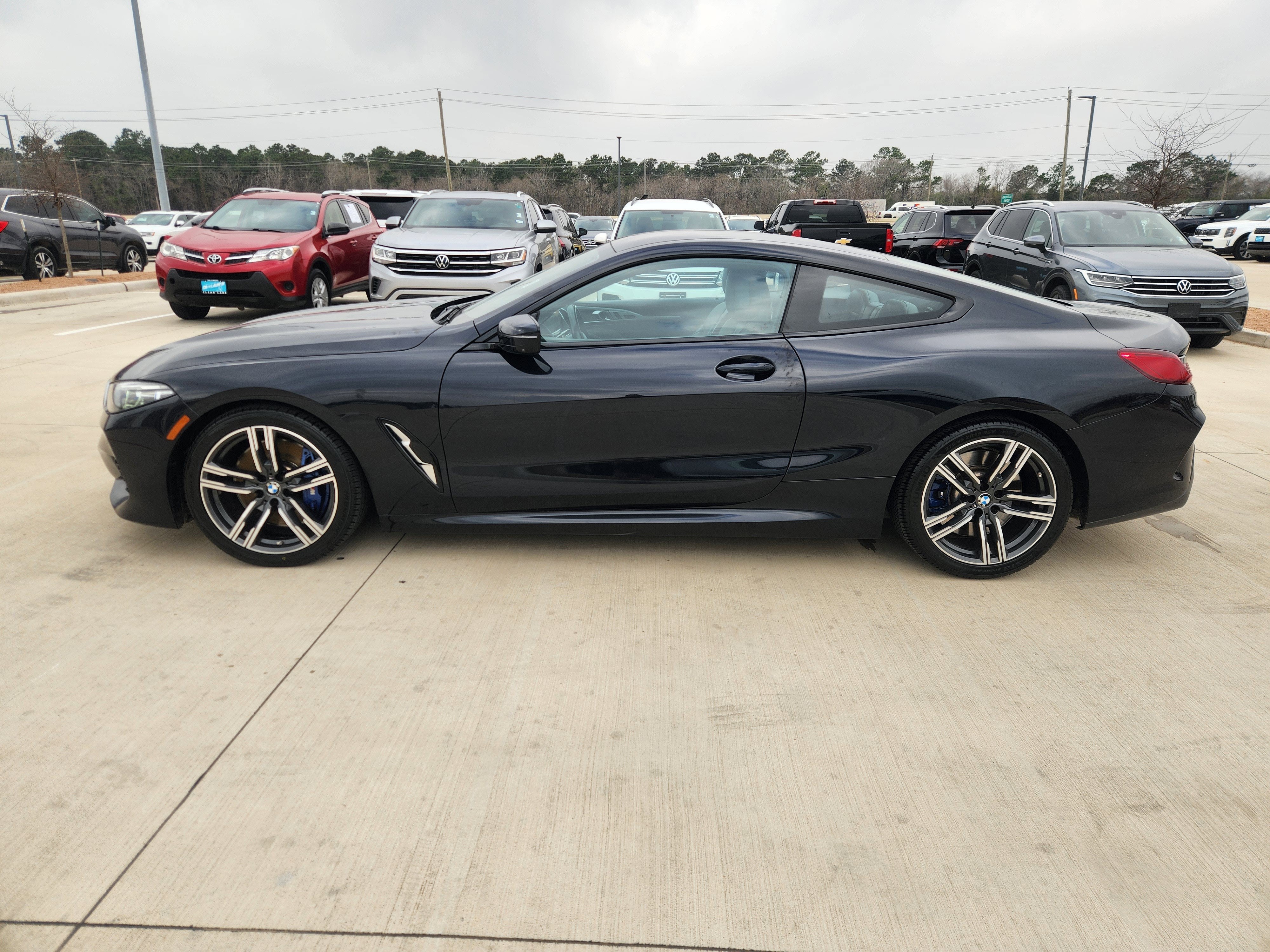 2022 BMW 8 Series 840i