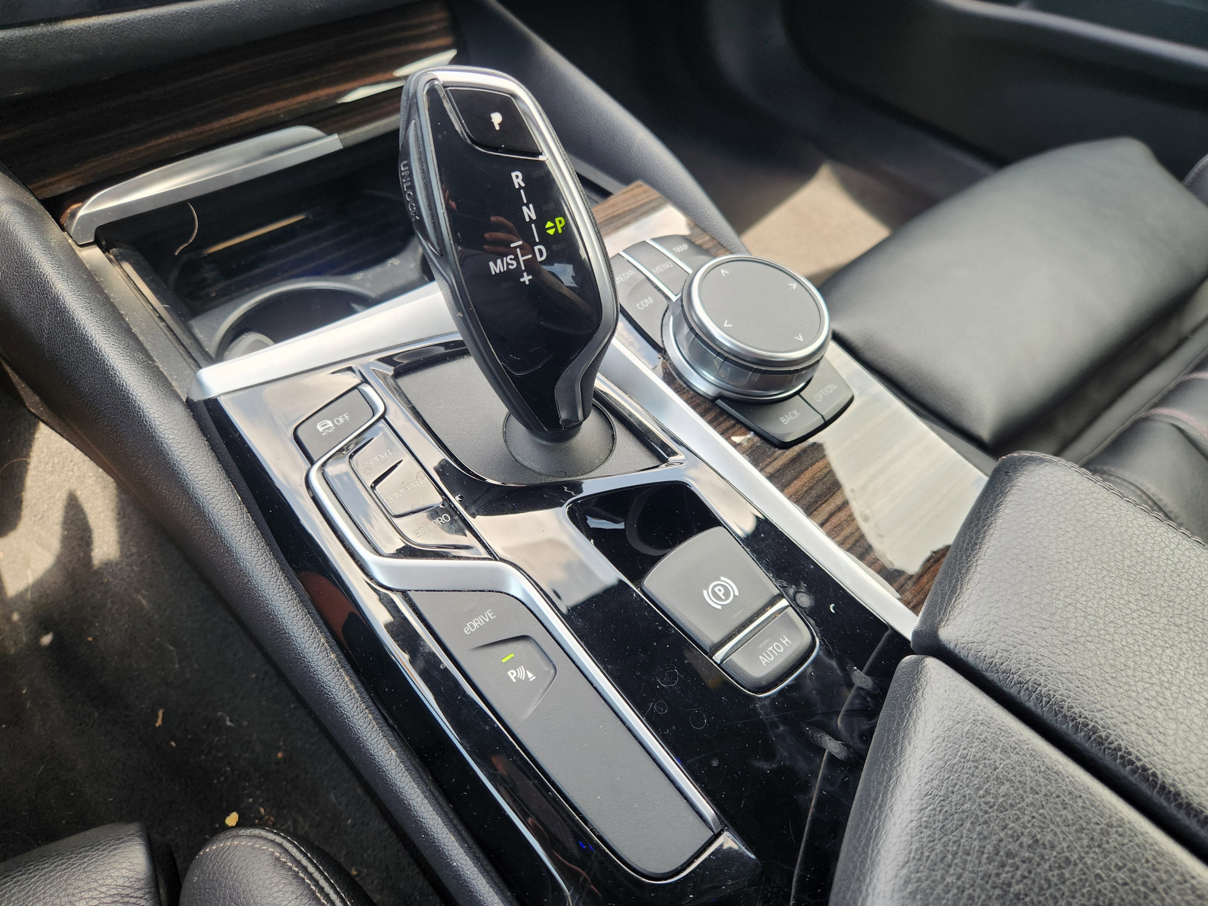 2018 BMW 5 Series 530e iPerformance