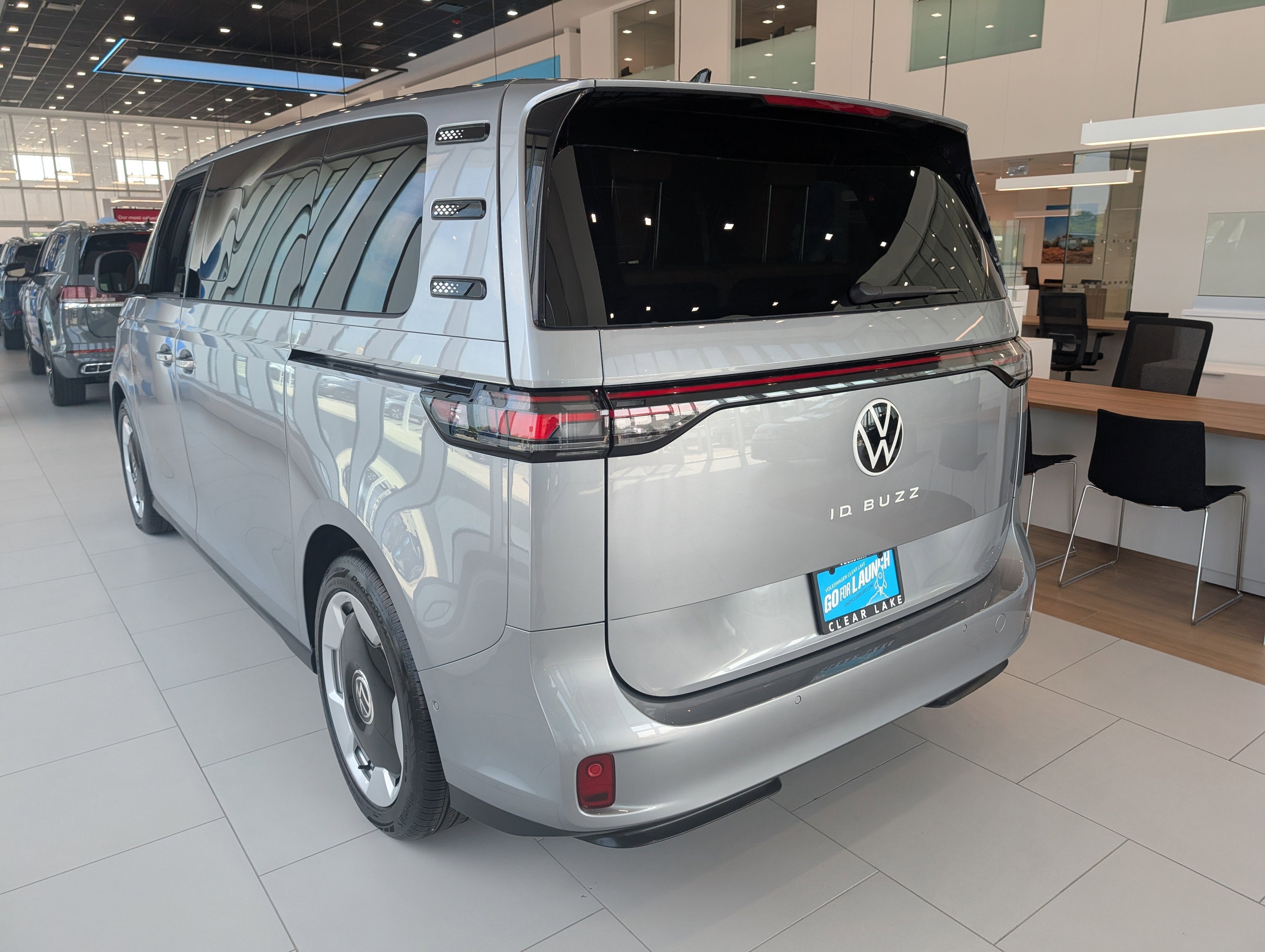 2025 Volkswagen ID. Buzz Pro S