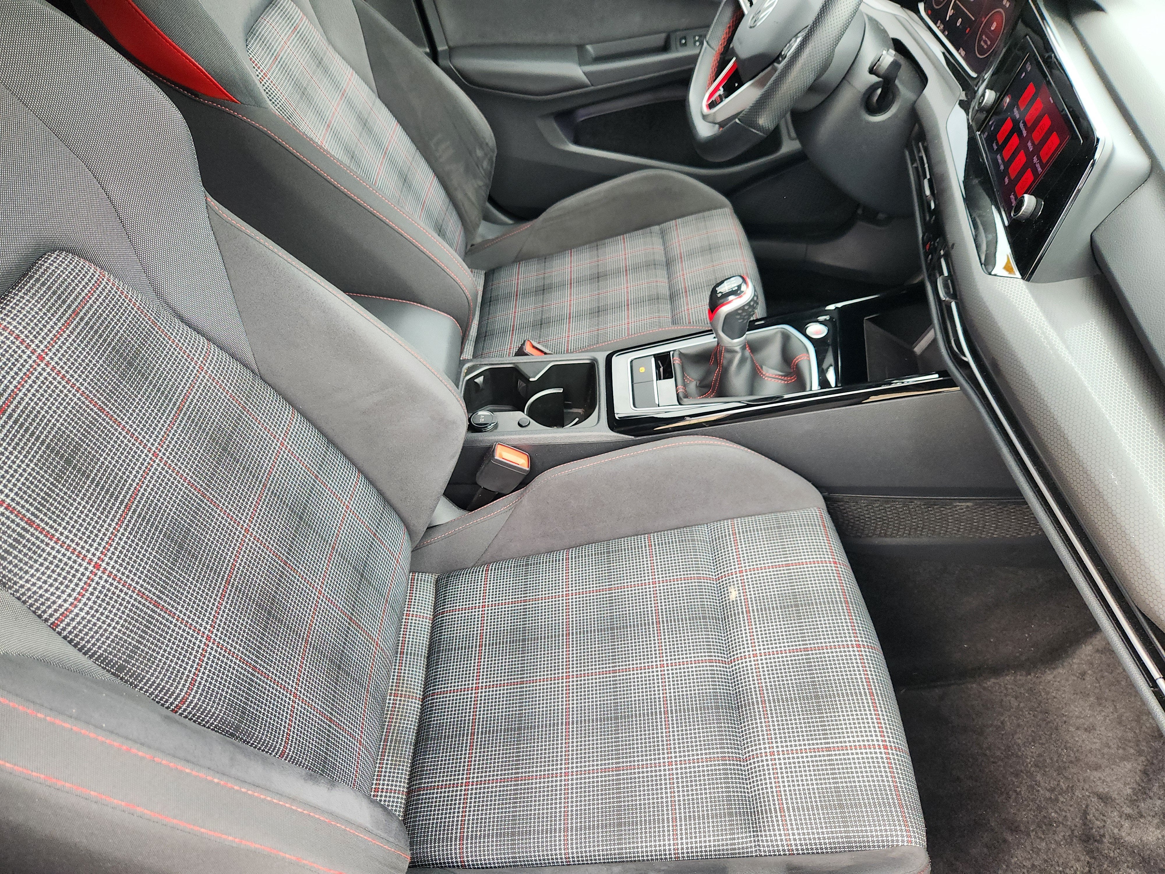 2024 Volkswagen Golf GTI 380 S