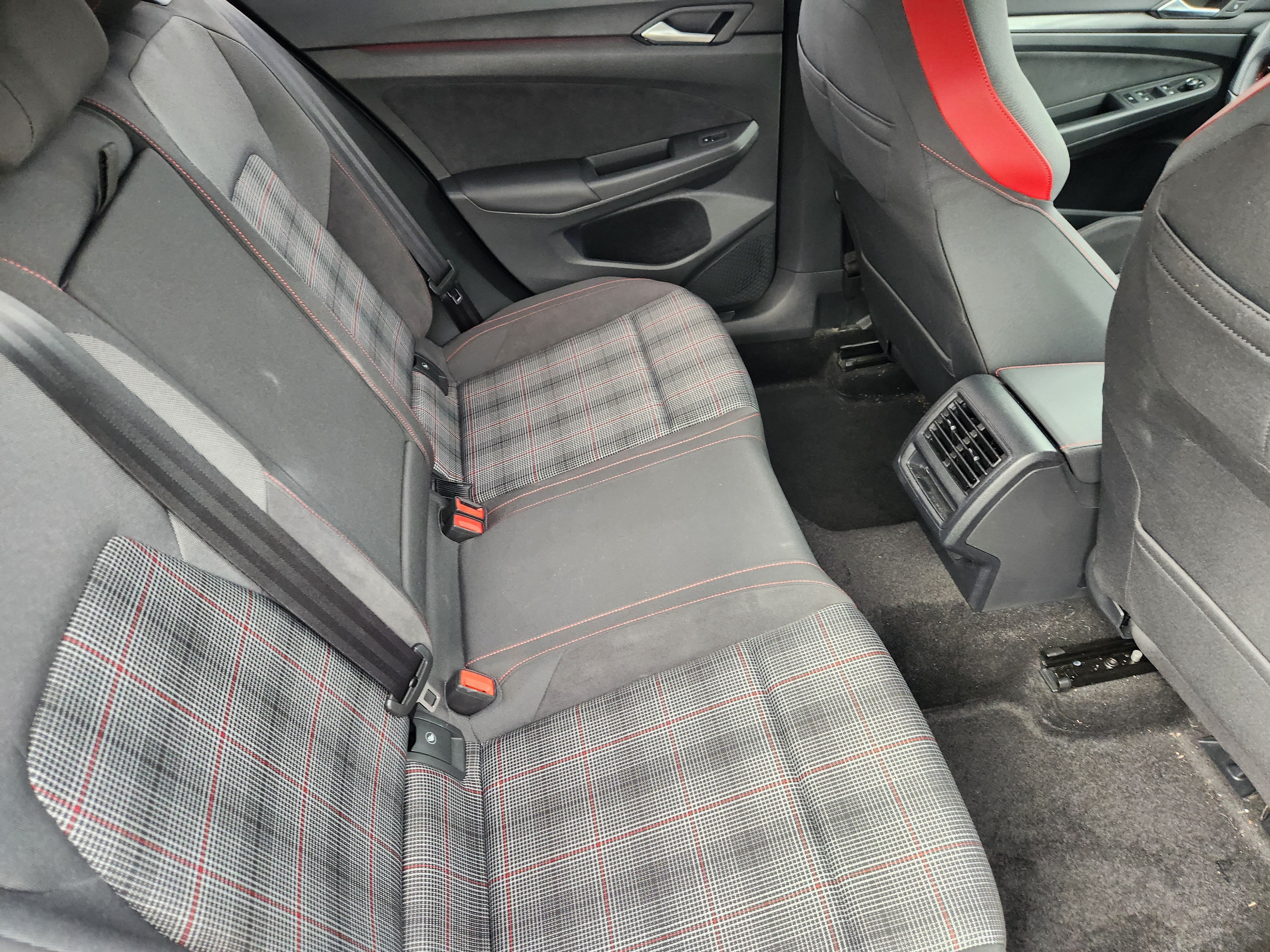 2024 Volkswagen Golf GTI 380 S