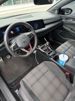 2024 Volkswagen Golf GTI 380 SE