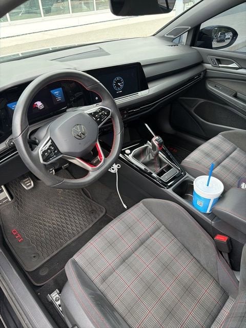 2024 Volkswagen Golf GTI 380 SE