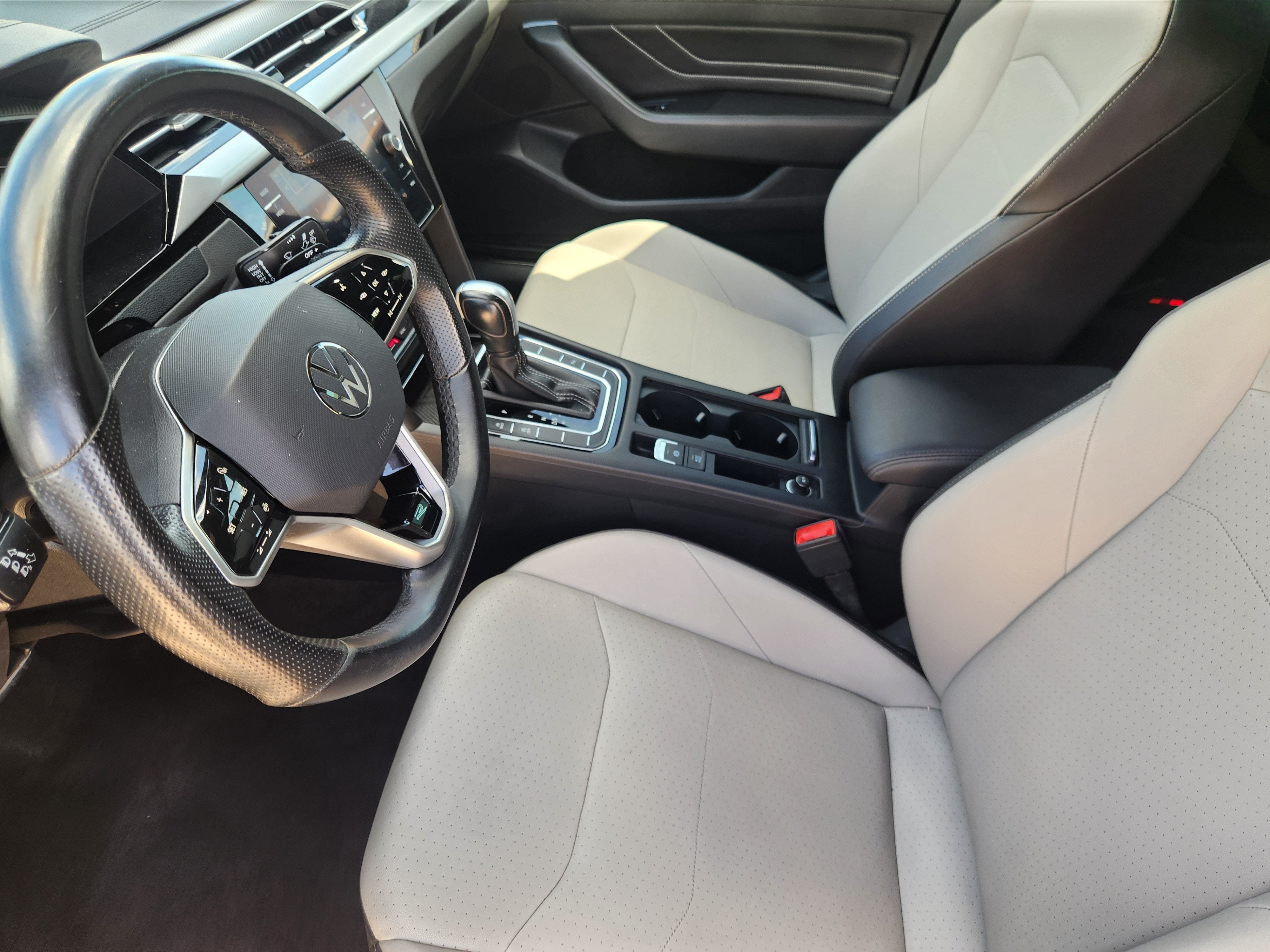 2022 Volkswagen Arteon SE R-Line