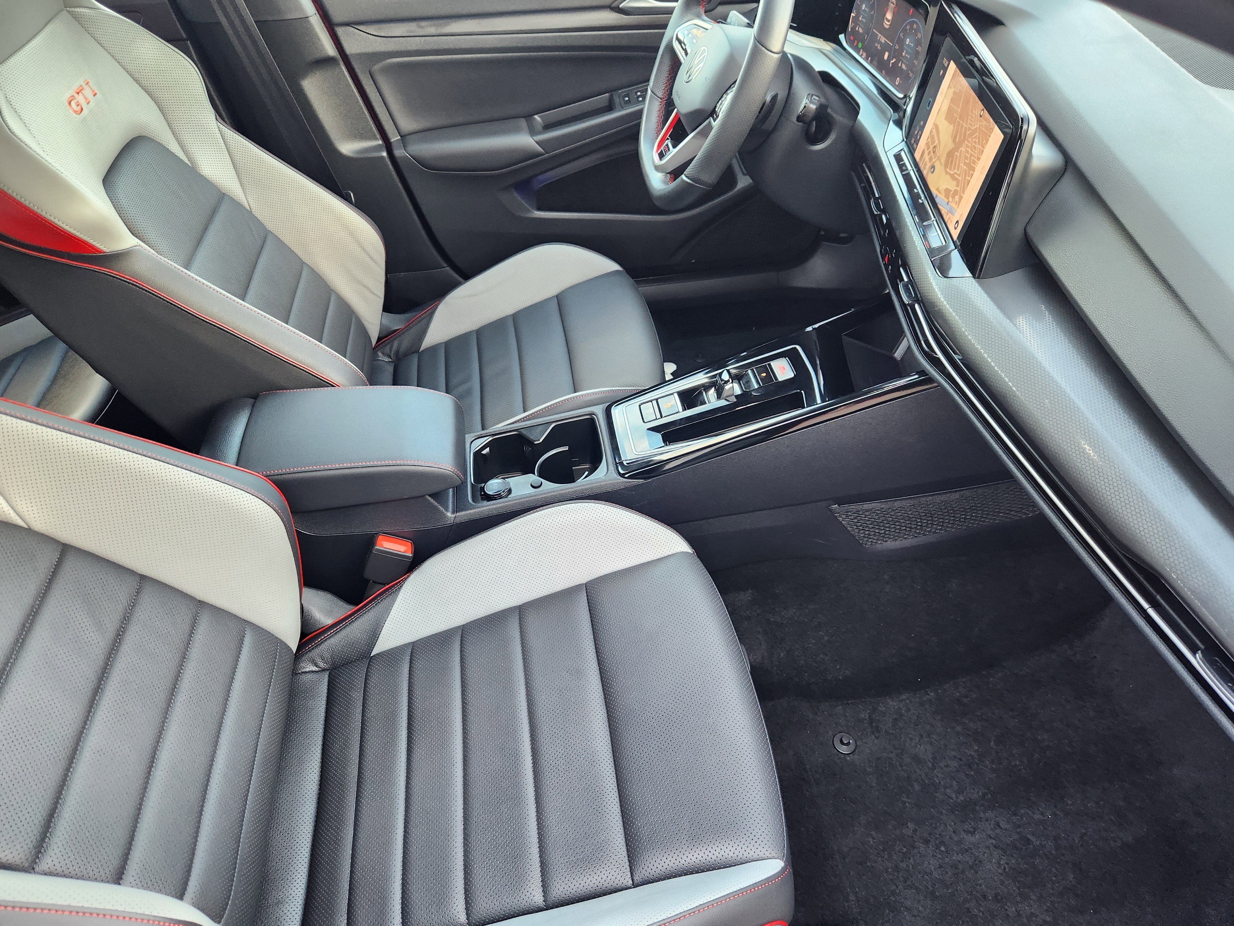 2024 Volkswagen Golf GTI Autobahn