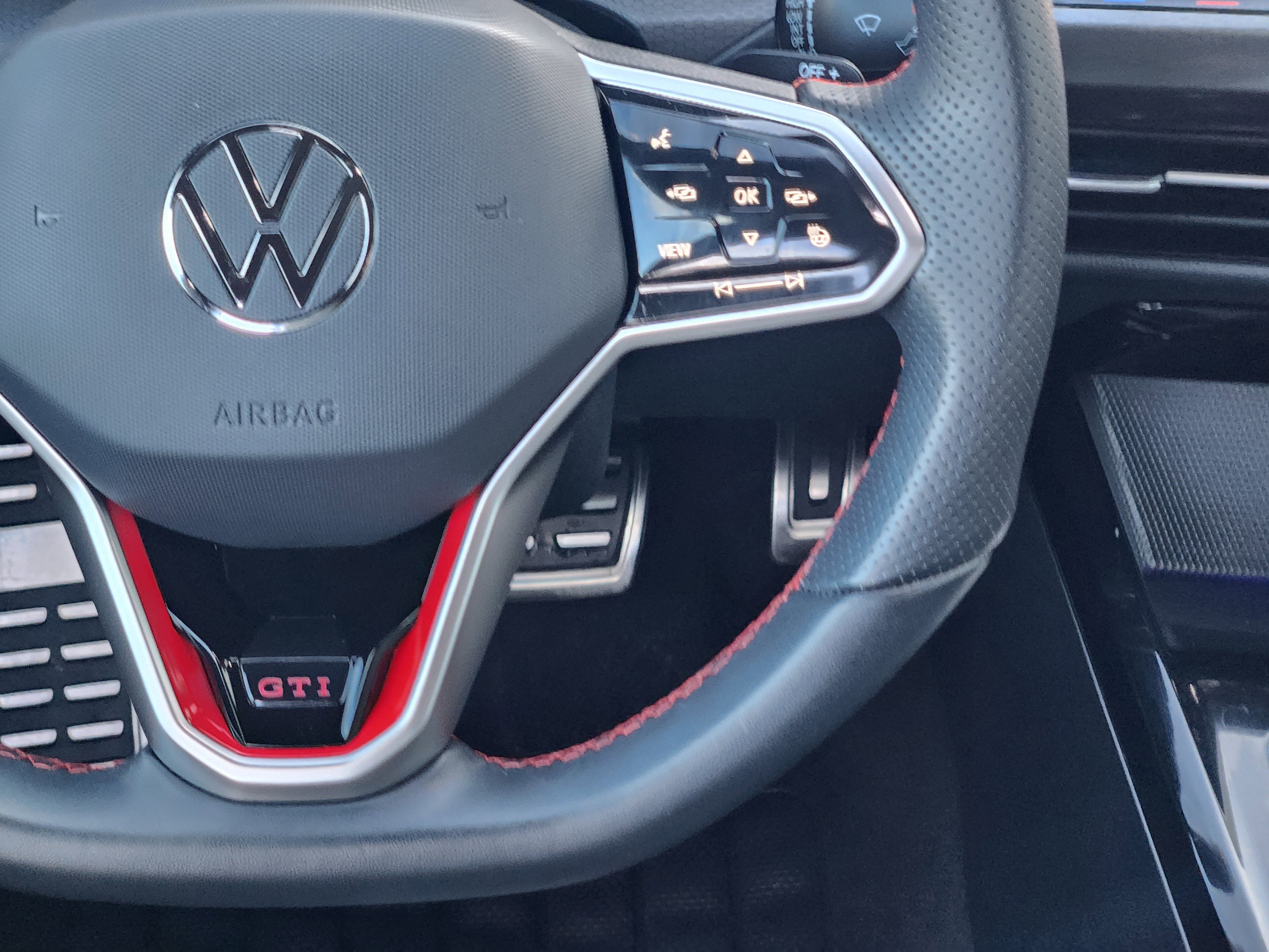 2024 Volkswagen Golf GTI Autobahn