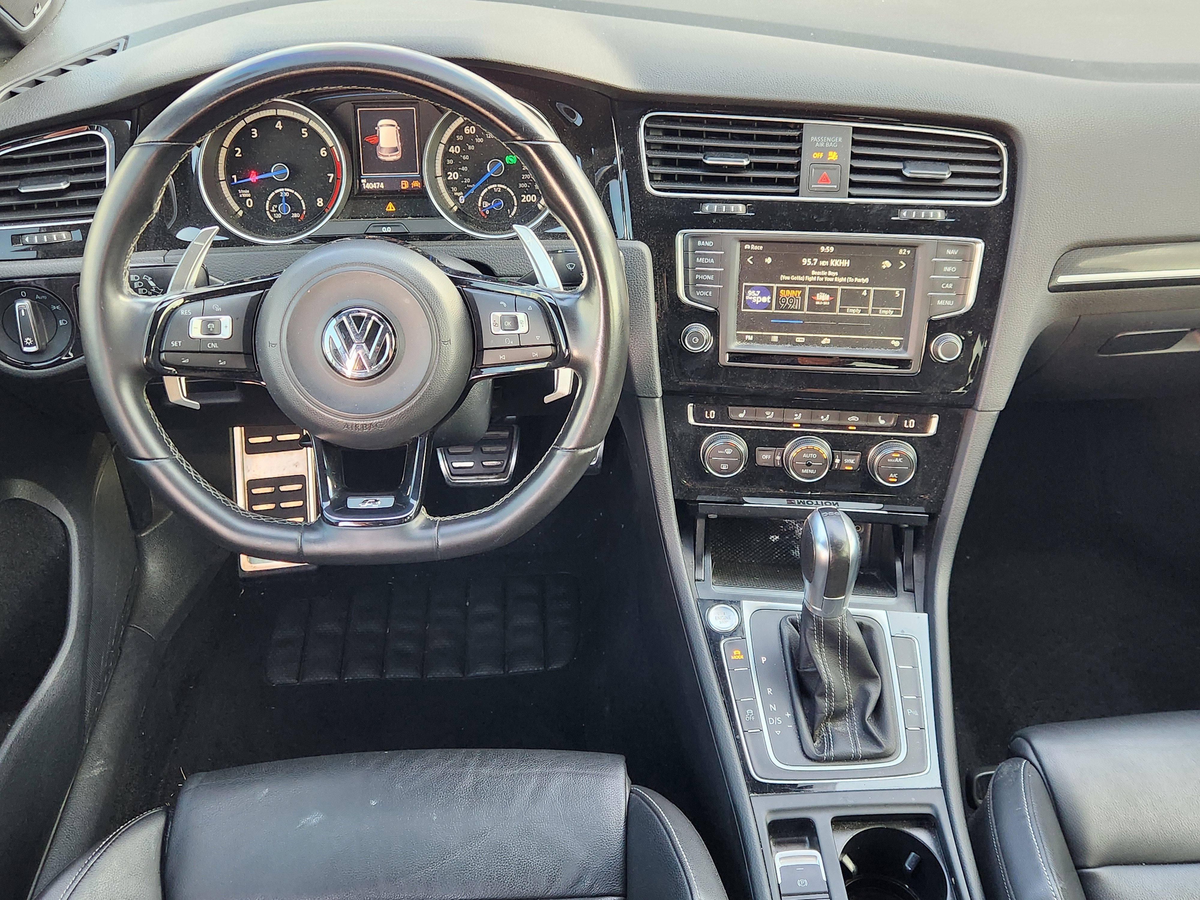 2017 Volkswagen Golf R DCC & Navigation 4Motion